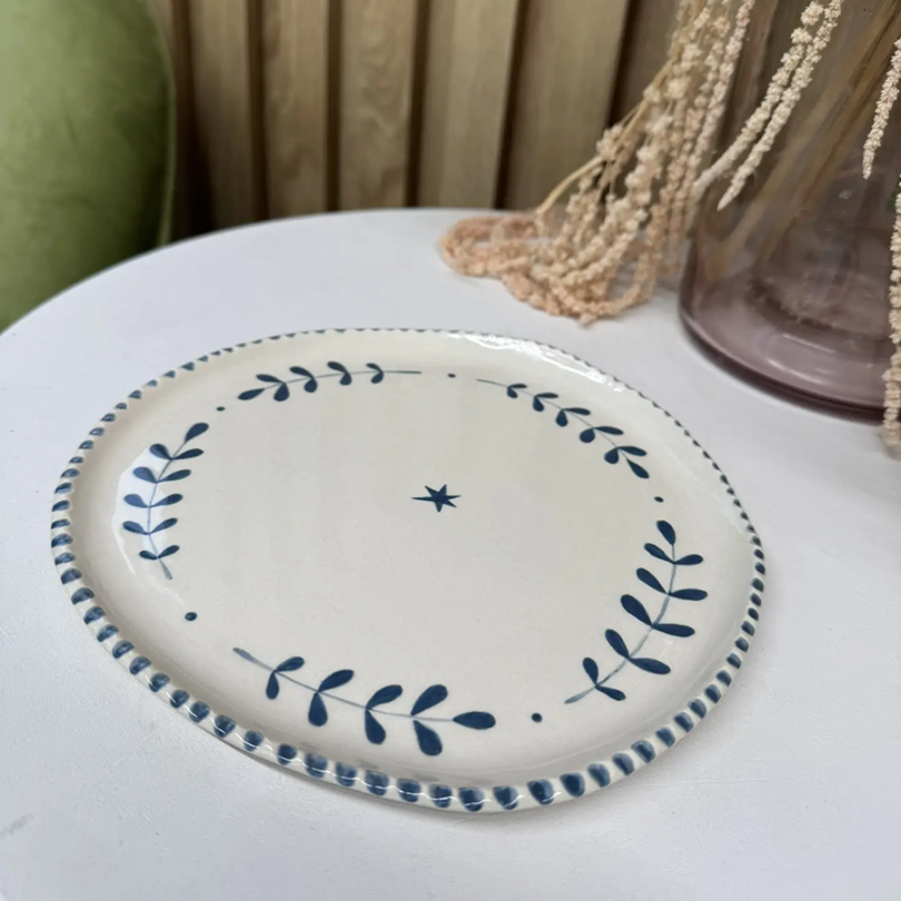 Керамическая тарелочка с растительным орнаментом Fabrica